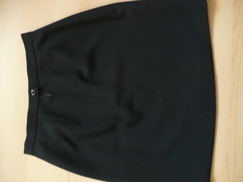Rock pencil skirt business